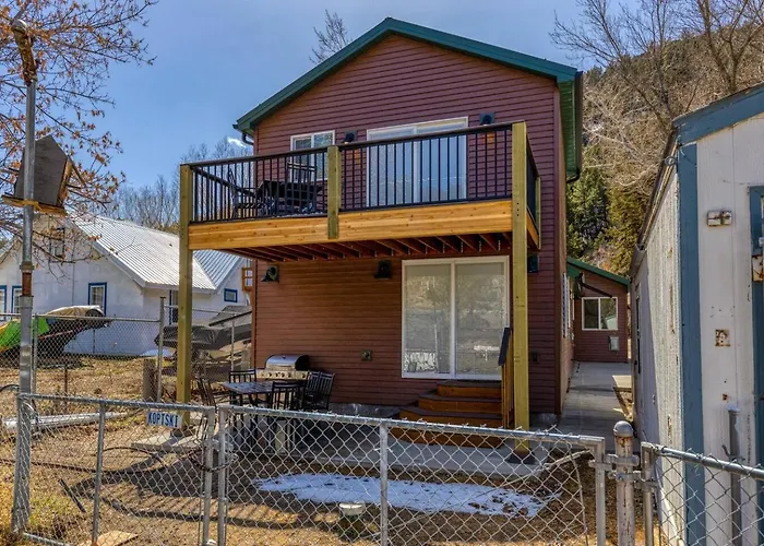 Prickly Pear Cabin