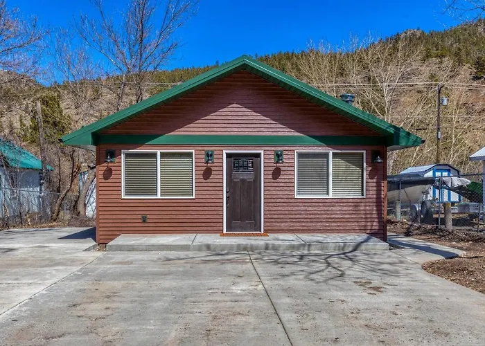 Prickly Pear Cabin