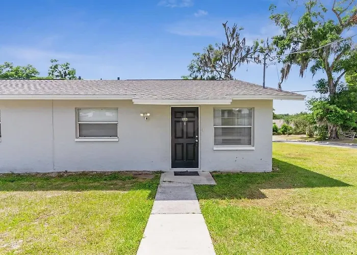 Cozy 2 Bedroom Home, Dade City! #1