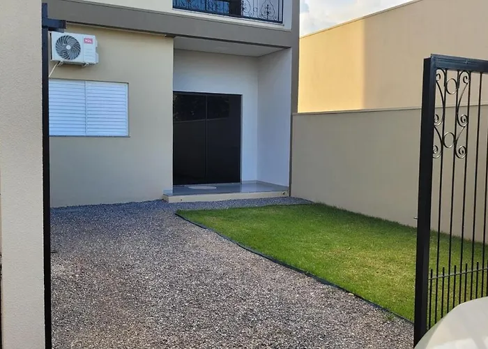 Apartamento térreo no Centro