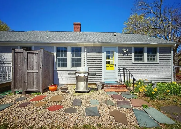 Harwich Coastal Cottage Cape Gem In Harwich Port