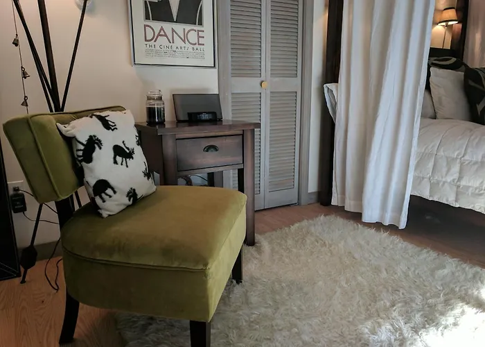Modern, Spacious Guest Suite Near The Ocean