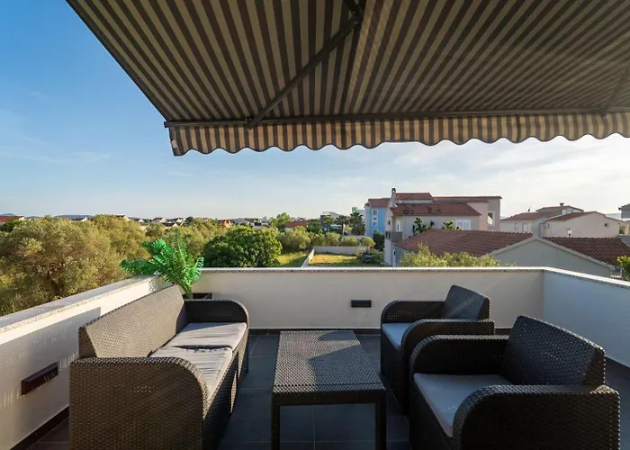 Apartmani Carmen