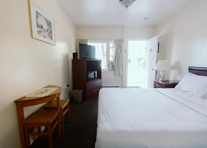 Beachside Motel