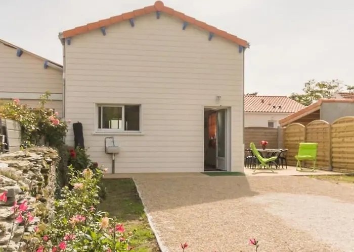 Maison Mitoyenne Cosy A 200M De La Mer Avec Terrasse, Wifi Et Equipements Bebe - Fr-1-306-1062