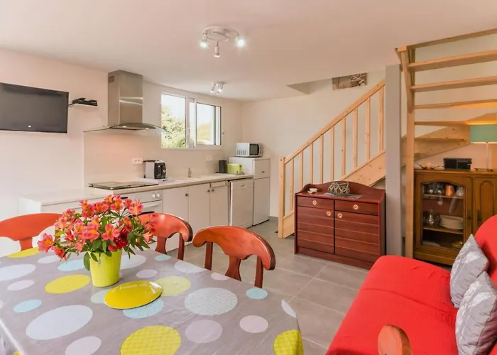 Maison Mitoyenne Cosy A 200M De La Mer Avec Terrasse, Wifi Et Equipements Bebe - Fr-1-306-1062