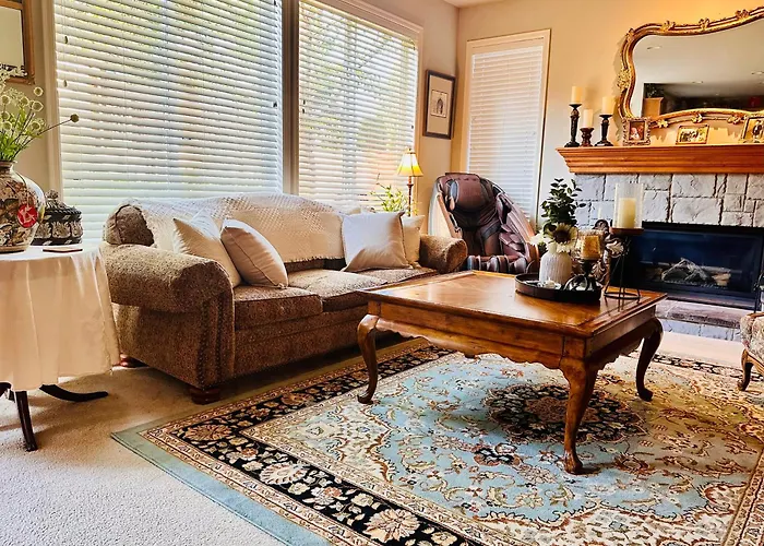The Elegant & Cozy Retreat