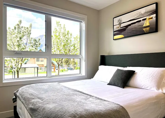 Brand New 2Br Condo With Outdoor Swimming Pool And Hot Tub License No Res -10612