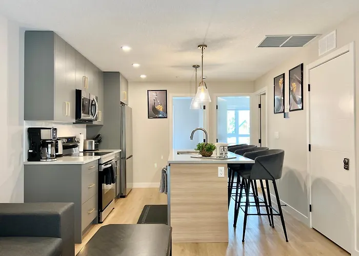 Brand New 2Br Condo With Outdoor Swimming Pool And Hot Tub License No Res -10612