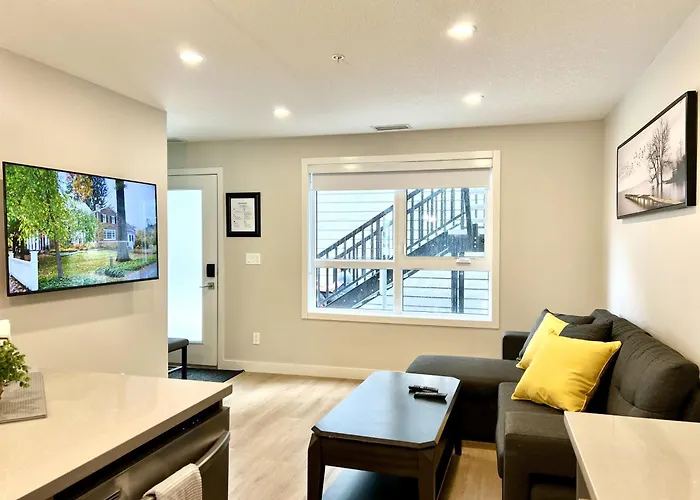 Brand New 2Br Condo With Outdoor Swimming Pool And Hot Tub License No Res -10612
