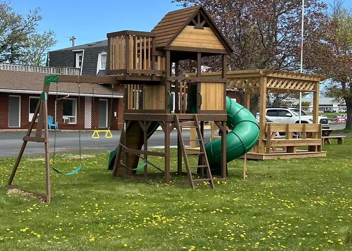 Summerside Motel &Cottages