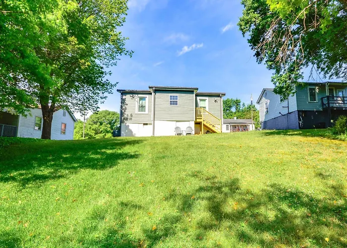 Danville Rental, Walk To Caesars Virginia Casino