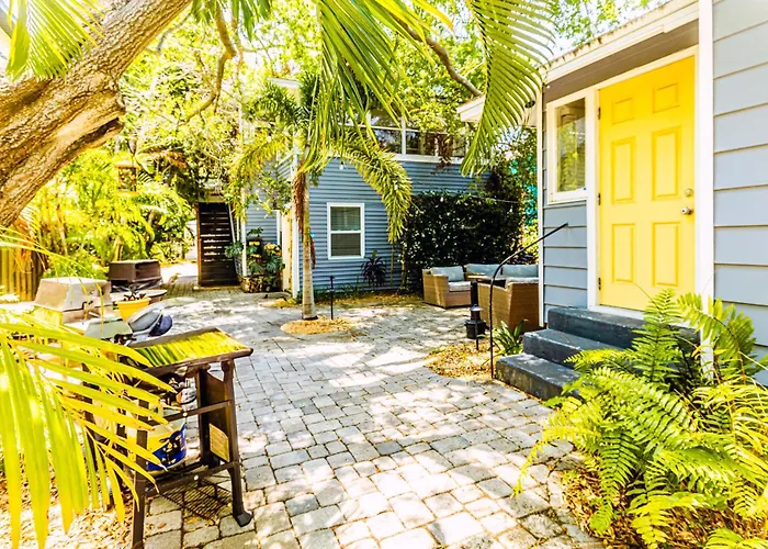 C'Est La Vie - Make Memories At Our Cozy Bungalow