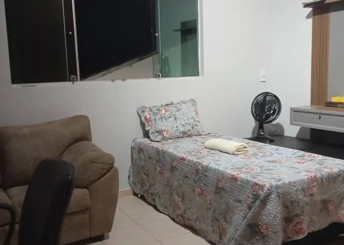 Quarto Centro de Palmas com climatizador - entrada privativa