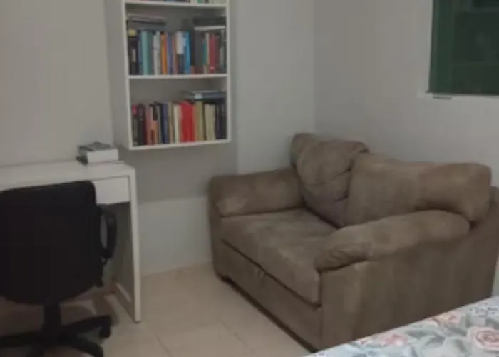 Quarto Centro de Palmas com climatizador - entrada privativa