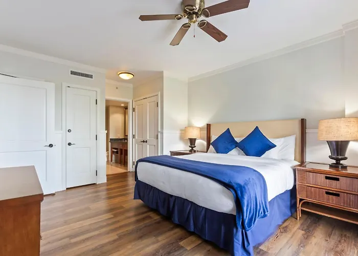 Extra Large 1Br Luxury Resort Condo With Massive Outdoor Space & Balcony