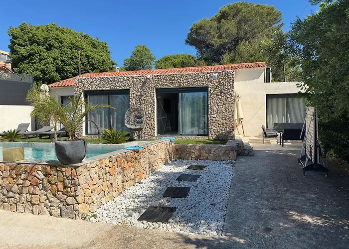Havre De Paix Avec Villa Prestige Cannes , Piscine Chauffee, Alarme, Cameras Parking Privee