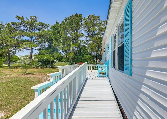 2 Blocks To Crystal Coast: Family-Friendly Retreat