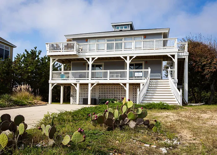 Semi-Oceanfront With Heated Pool Cabana Ocean Views