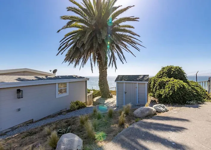 Oceanfront Coastal Home With Breathtaking Views Hiking Beaches & More