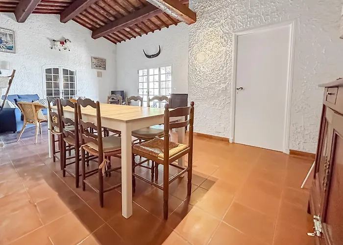 Detente Provencale Avec Vue Mer