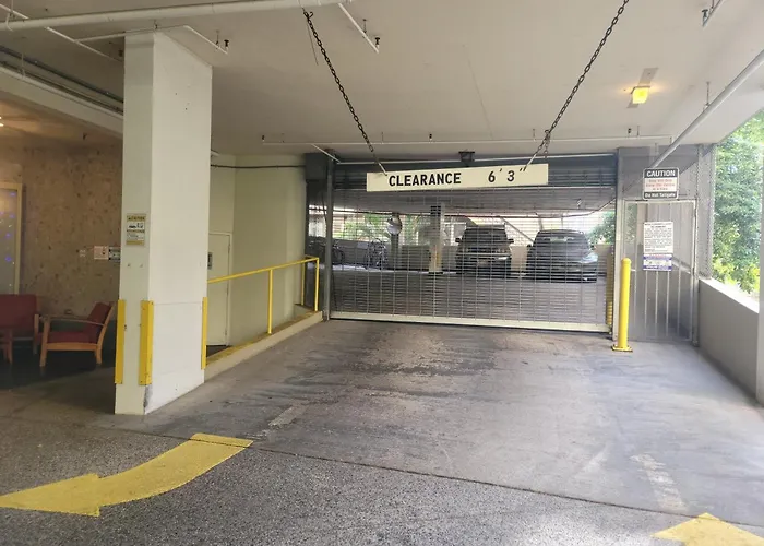 Waikiki Studio Steps To Beach-Mall Free Parking-Wifi