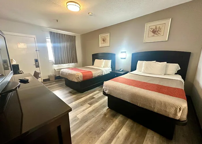 Red Carpet Inn Norwalk