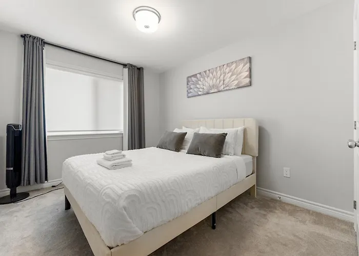 Bliss Modern Luxury 3Bed Entire Townhome Plus Free Parking