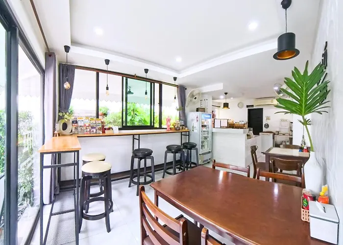 Gusto House