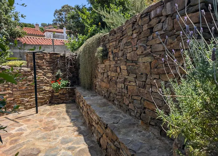 Appartement Ensoleille Avec Jardin Et Barbecue