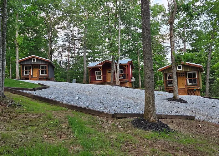 Lazy T Cabins - Acadia