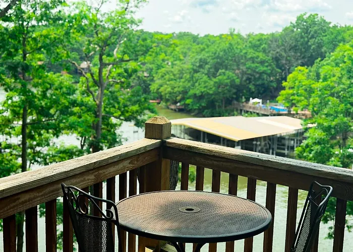 Lakefront Treetop Village 2Bed3Bapools-6Pp