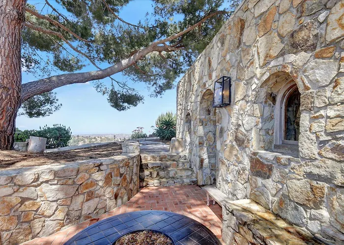 Casa Grotto
