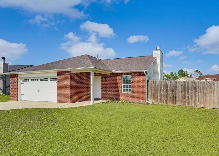 7 Mi To Dtwn Panama City: Family Home W/ Patio