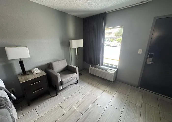 Budget Inn Sanford International Airport