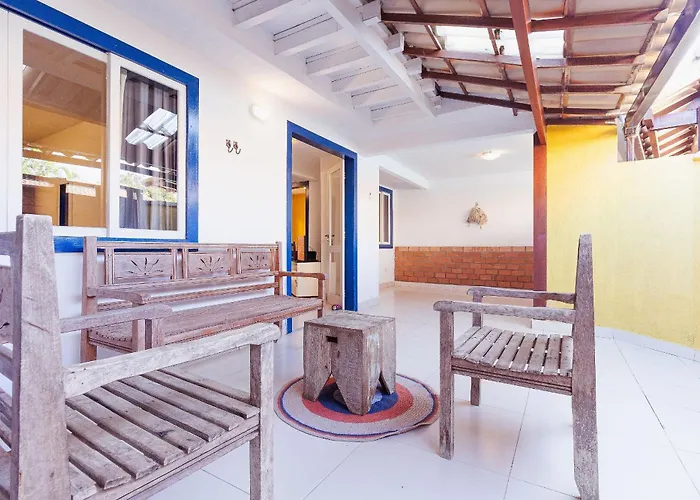 Casa Com Garagem - 300M Da Rua Das Pedras