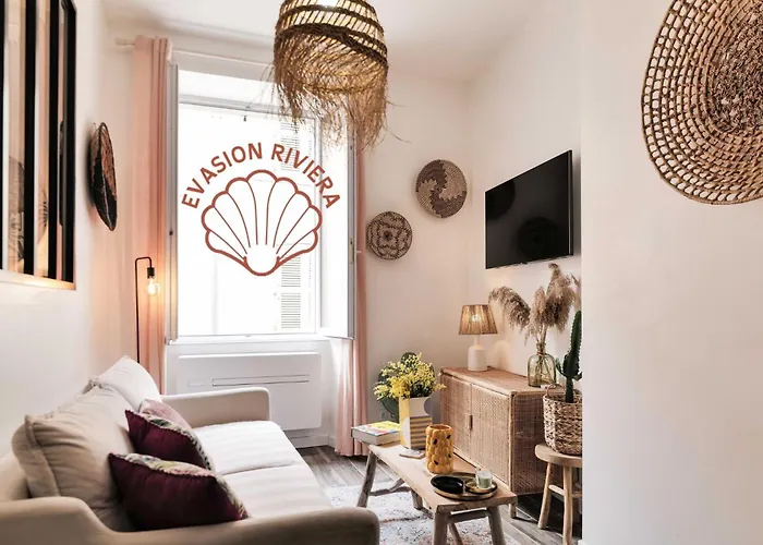 Saint Tropez - Old Village - Modern & Cosy Apartments