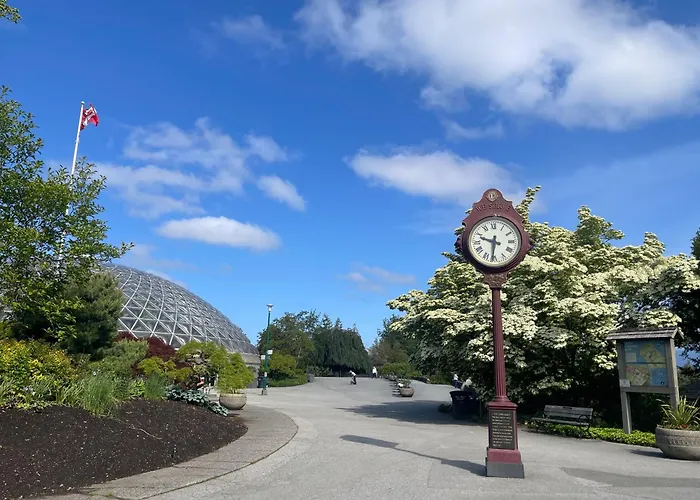 Campus Haven Near Yvr Ubc Downtown