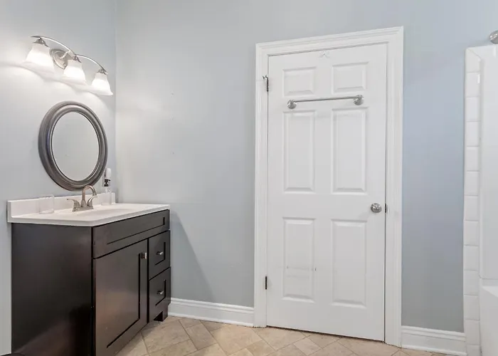 Downtown 3 Bedroom Home
