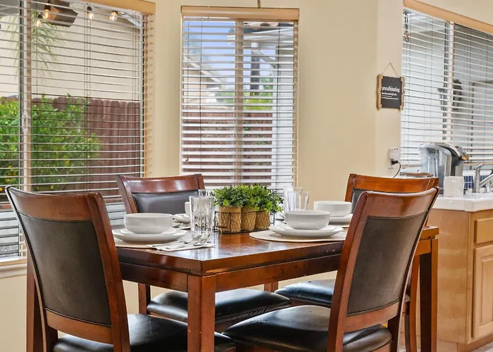 Explore Ramona'S Vineyards: Tranquil Home W/ Yard