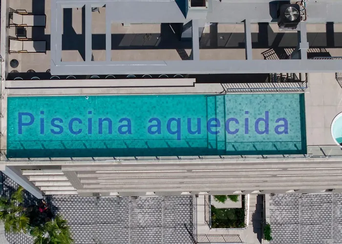 Elegance - Piscina Aquecida - Apartamento para 4 pessoas em Bombinhas