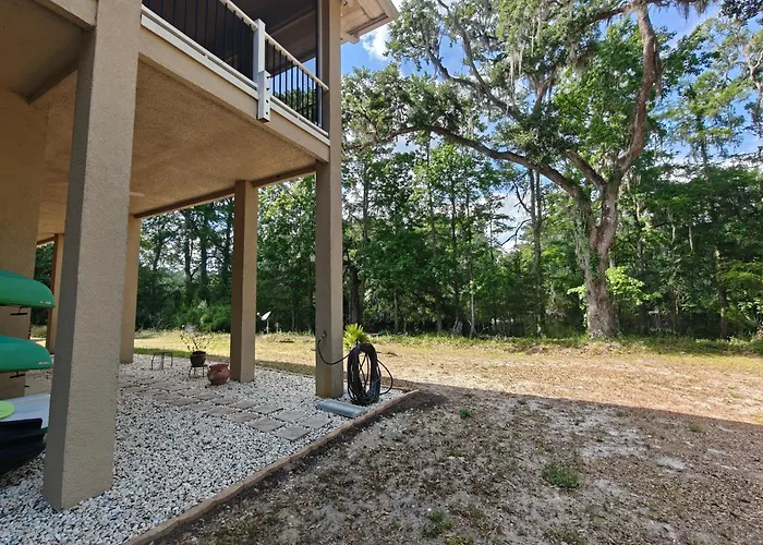 Wise Owl Retreat On The River