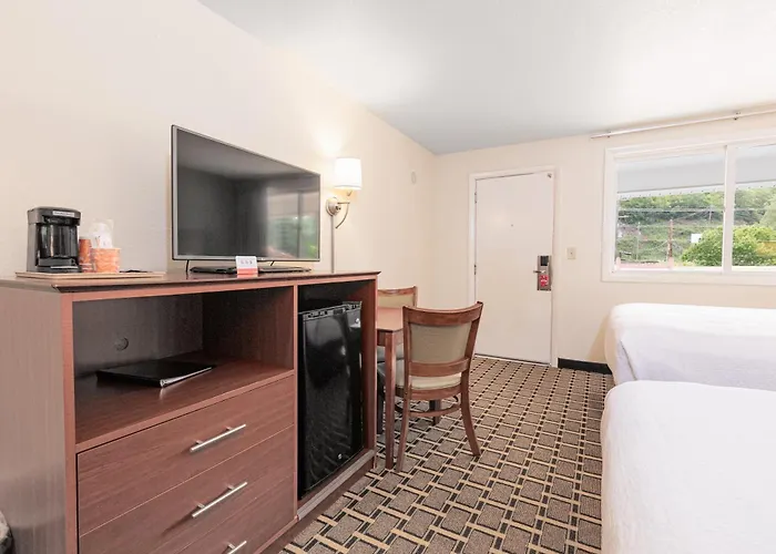Econo Lodge Cherokee Near Island Park