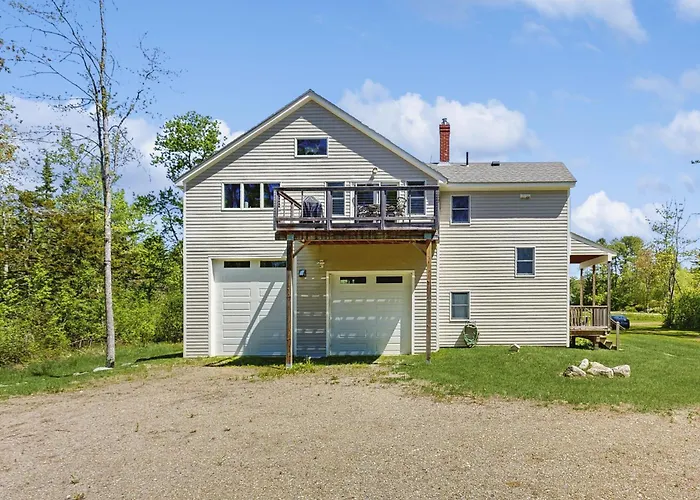 Modern Farmhouse With Deck, Firepit, & Balcony