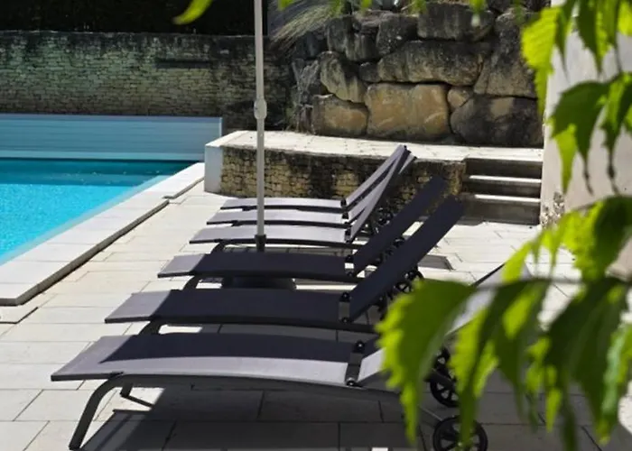 Gite Charmant Avec Piscine Et Terrasse En Provence Mdv