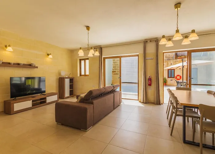Nadurija Holiday Home