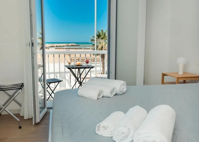 Domira - Casa Vacanze Fronte Mare