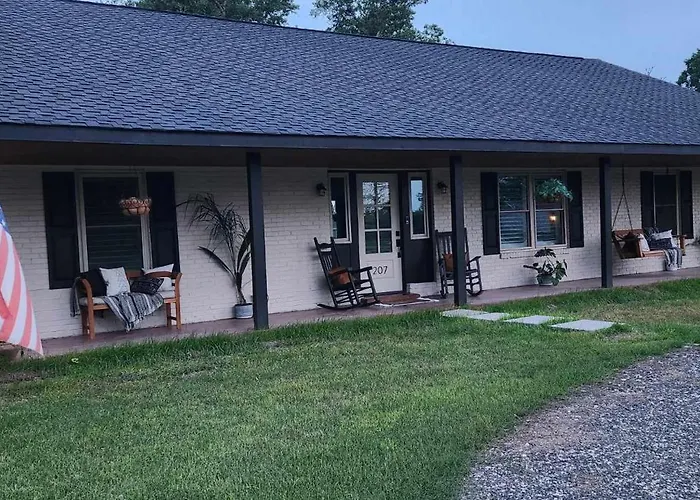 Woodlake Getaway Vacation Rental