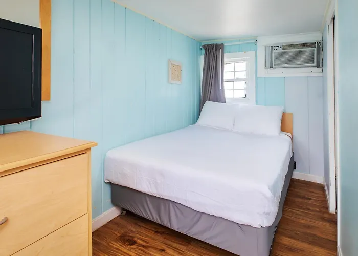 Marguerite Motel