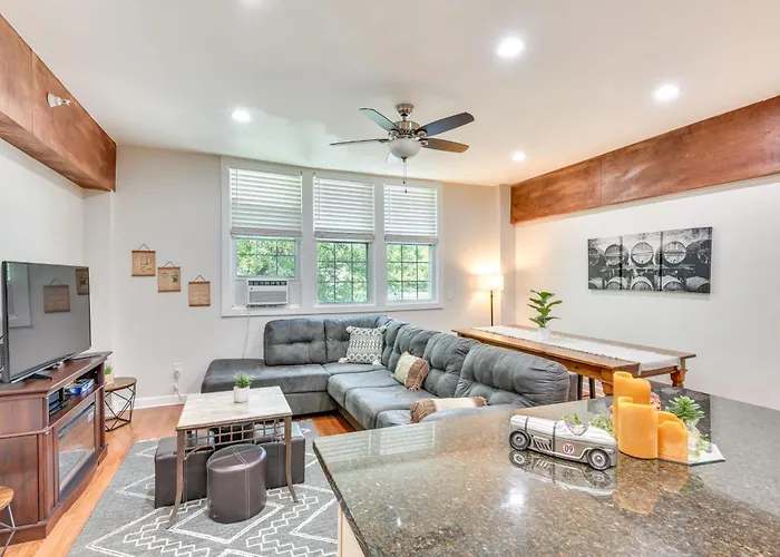 Cozy Sawyer Apartment - 2 Mi To Warren Dunes Park!